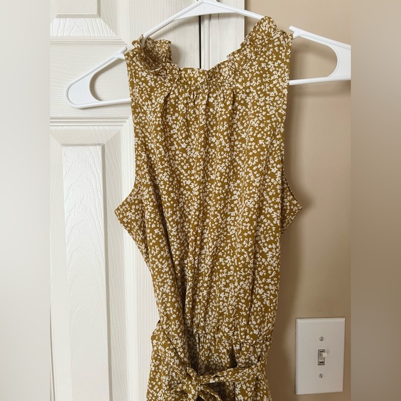 High Neck Ruffle Floral Polkadot Yellow Sundress - Picture 6 of 7